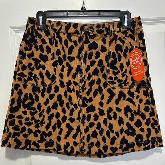 Wonder Nation Girl’s corduroy skirt size 14/16 - Picture 1 of 3